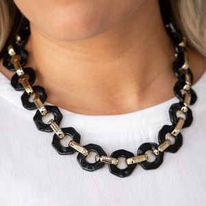 Paparazzi Fashionista Fever - Black / Gold Necklace & Earrings Set